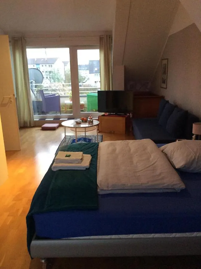 Dachstudio Mit Bad Und Terasse Cologne Germany